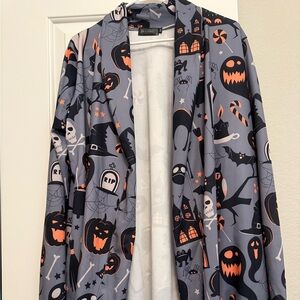 Women’s Halloween Themed Gray long sleeve fly-away kimono with pockets! - 2XL